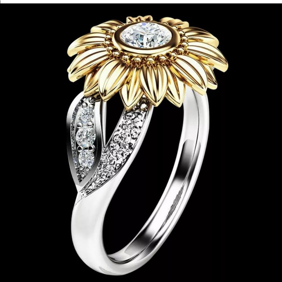 *new 18k white & gold white diamond sunflower ring - Picture 2 of 6